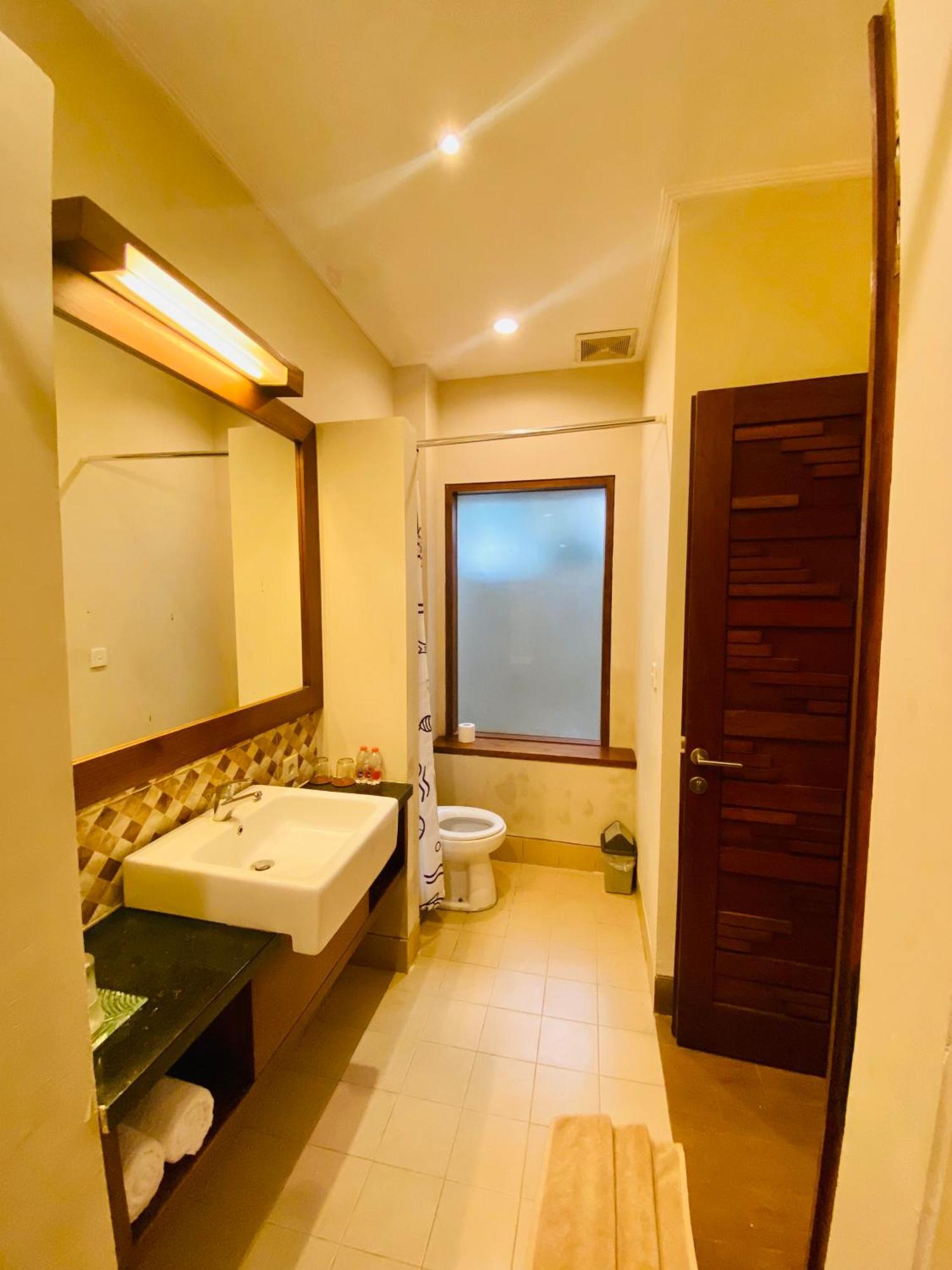 The Green Zhurga Suite Kerobokan Exterior foto